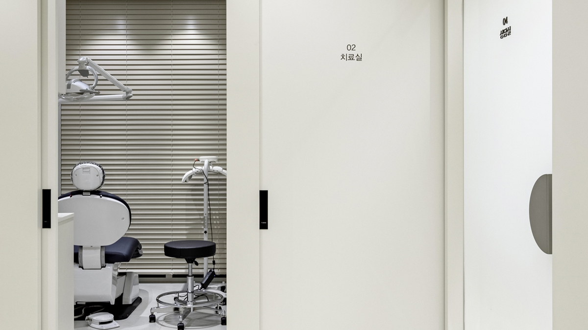 Sugar plastic surgery inside view #7